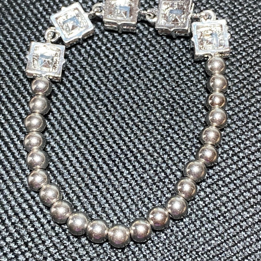 #38 Bracelet Stretch - Picture 7 of 7